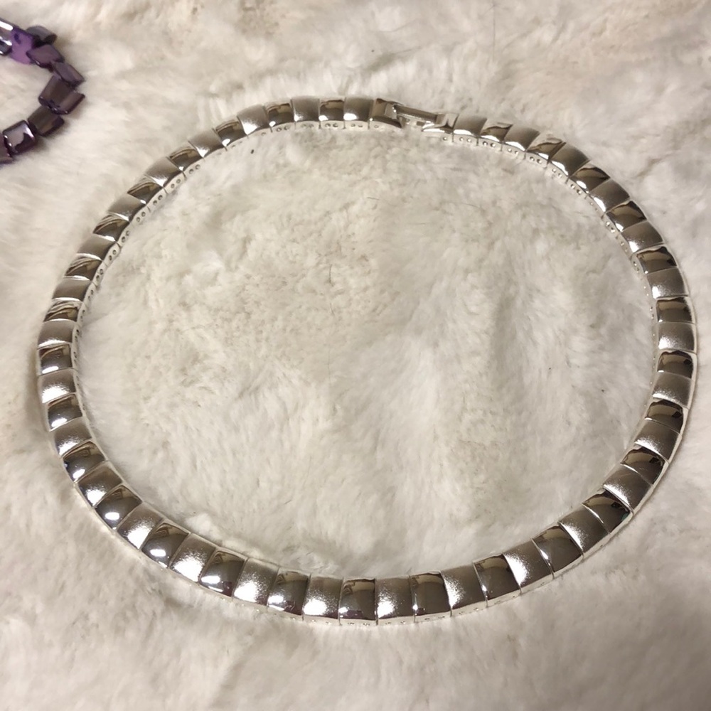 Napier omega necklace silver tones!